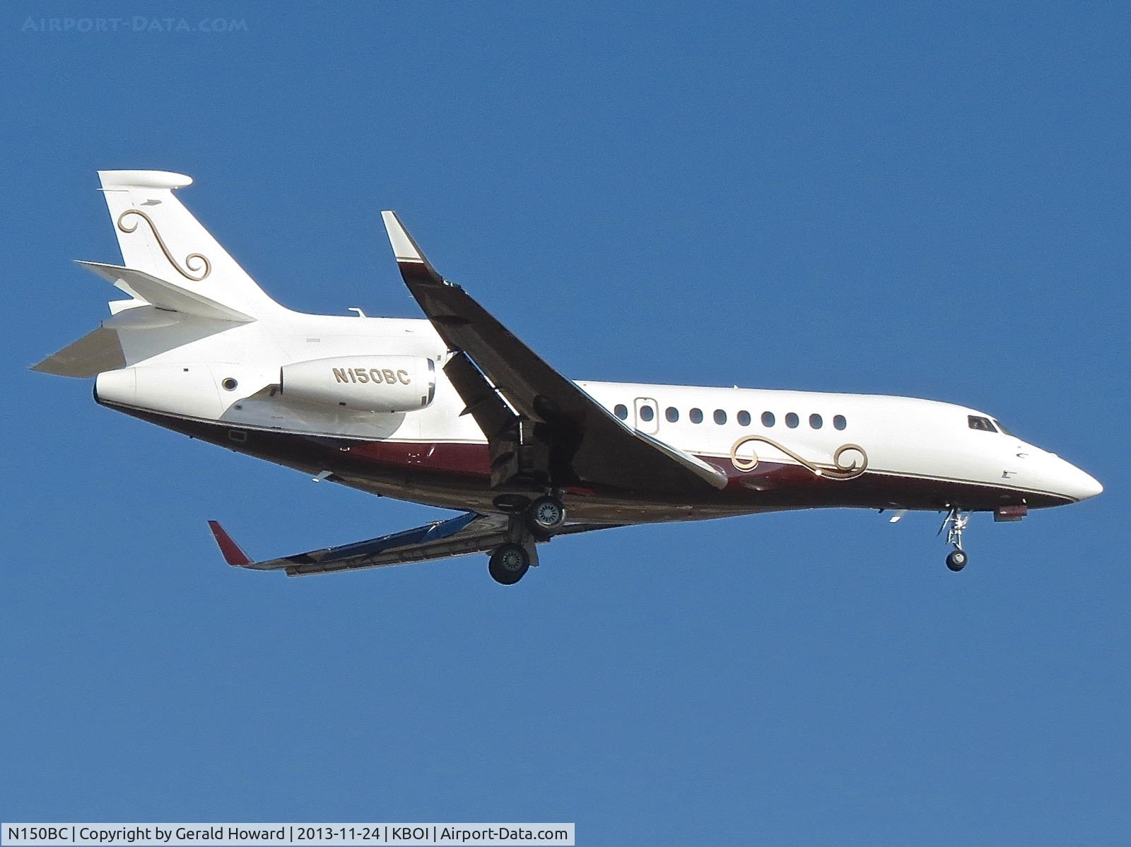N150BC, 2010 Dassault Falcon 7X C/N 103, Landing RWY 10R.
