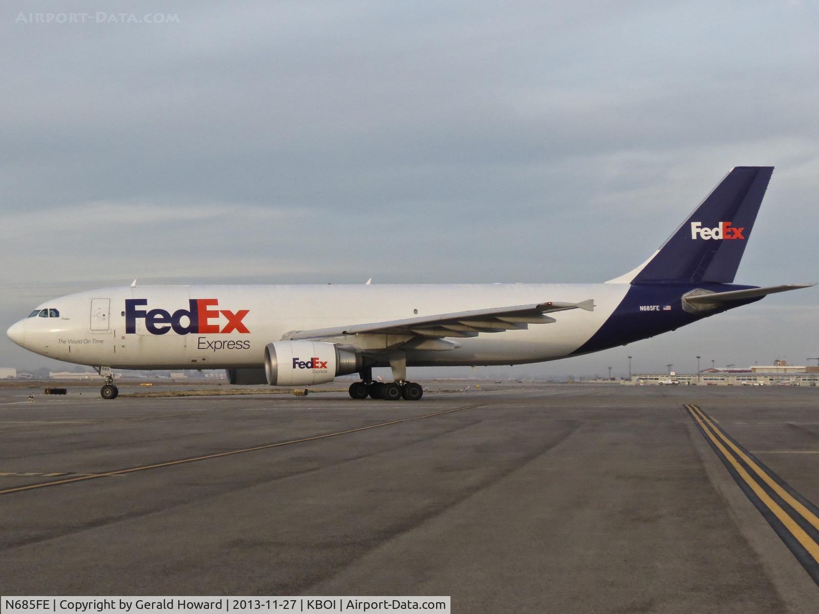 N685FE, 1999 Airbus A300F4-605R C/N 803, Taxiing from the Fed Ex ramp to RWY 10L.