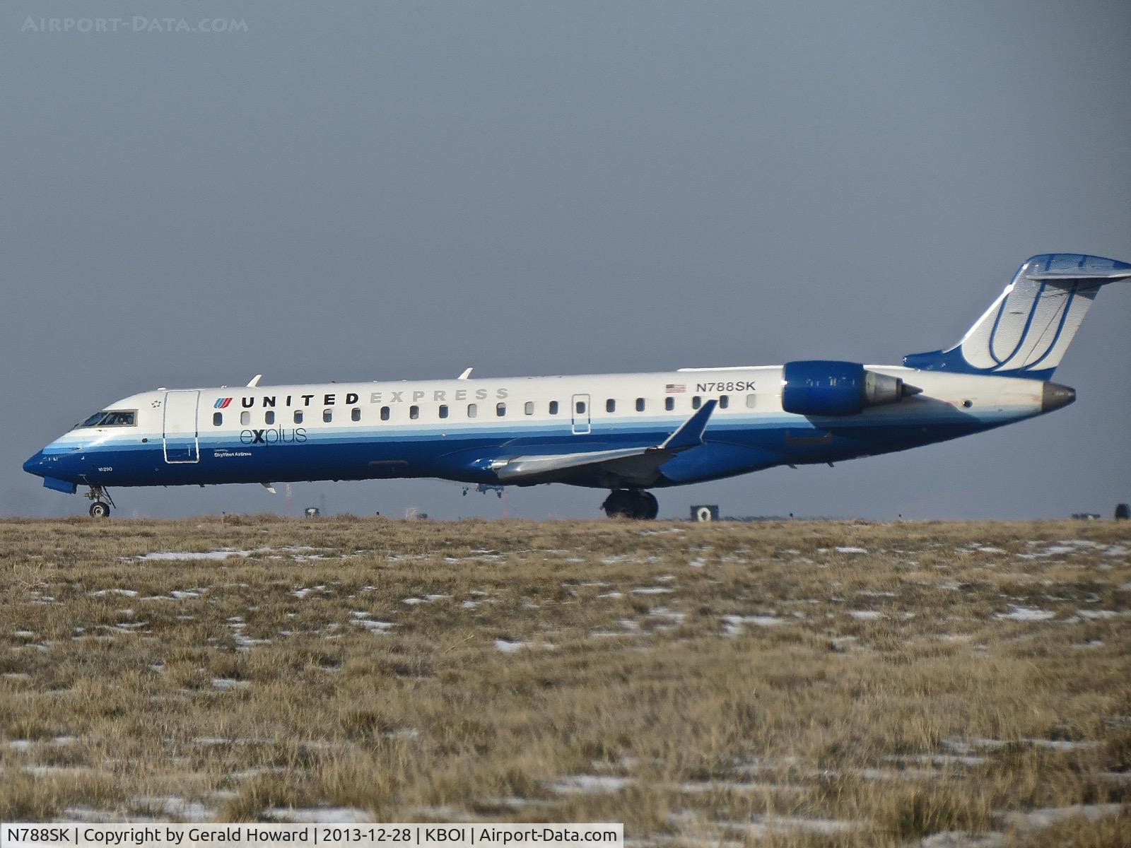 N788SK, 2009 Bombardier CRJ-700 (CL-600-2C10) Regional Jet C/N 10290, On Alpha getting ready to turn onto RWY 28R.