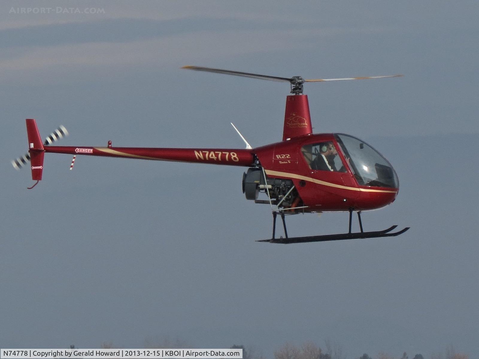 N74778, 2005 Robinson R22 Beta C/N 3968, Landing on the south Helipad.
