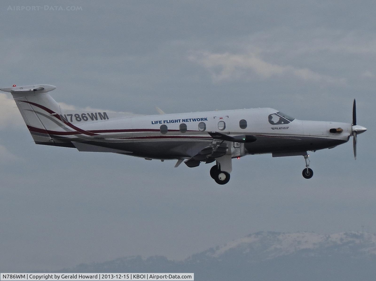 N786WM, 2007 Pilatus PC-12/47 C/N 786, Take off from RWY 10R.