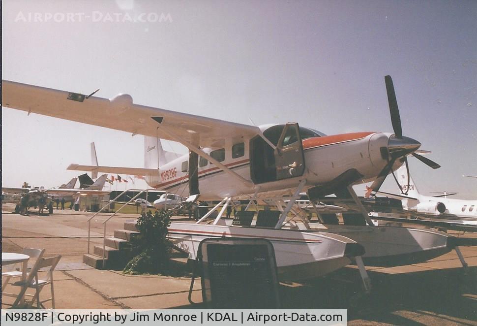 N9828F, 1992 Cessna 208 Caravan I C/N 208-00212, Taken at the NBAA Convention in the 1990s