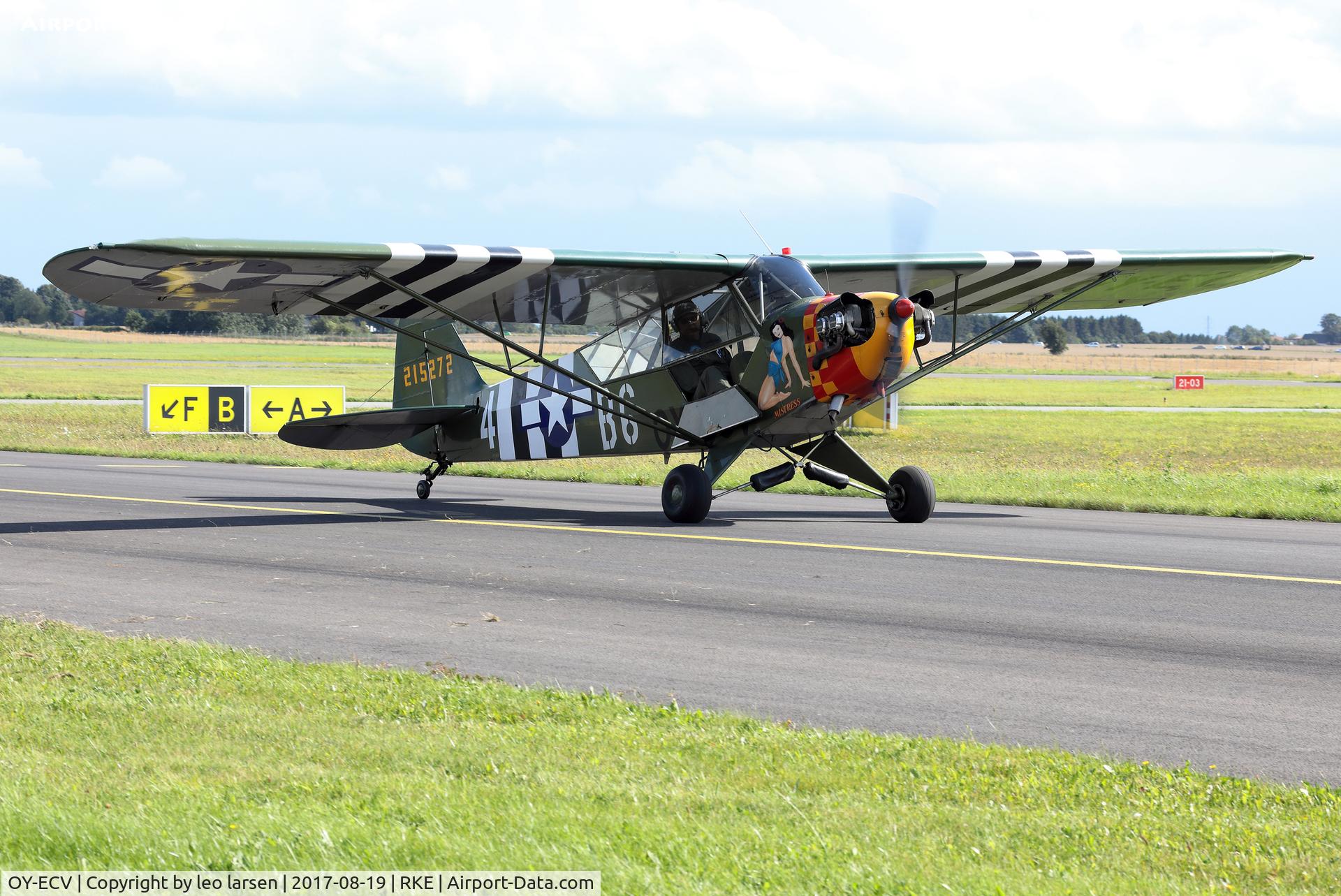 OY-ECV, 1942 Piper J3C-65 Cub Cub C/N 8391, Roskilde Air Show 19.8.2017
