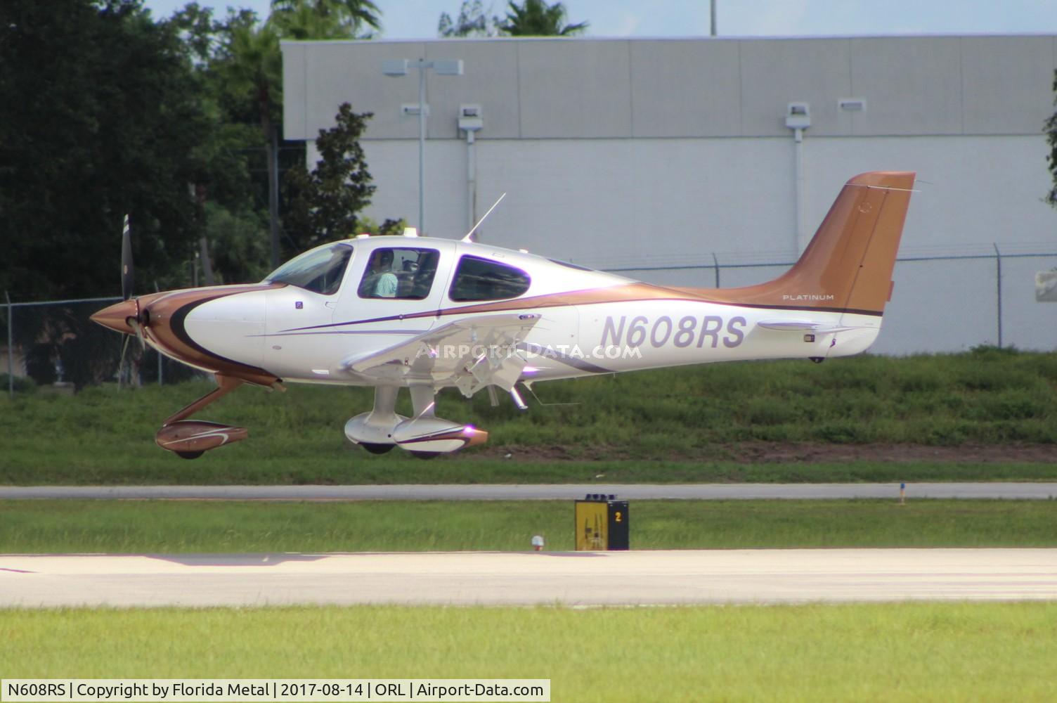 N608RS, 2015 Cirrus SR22 Platinum C/N 4275, Cirrus SR22