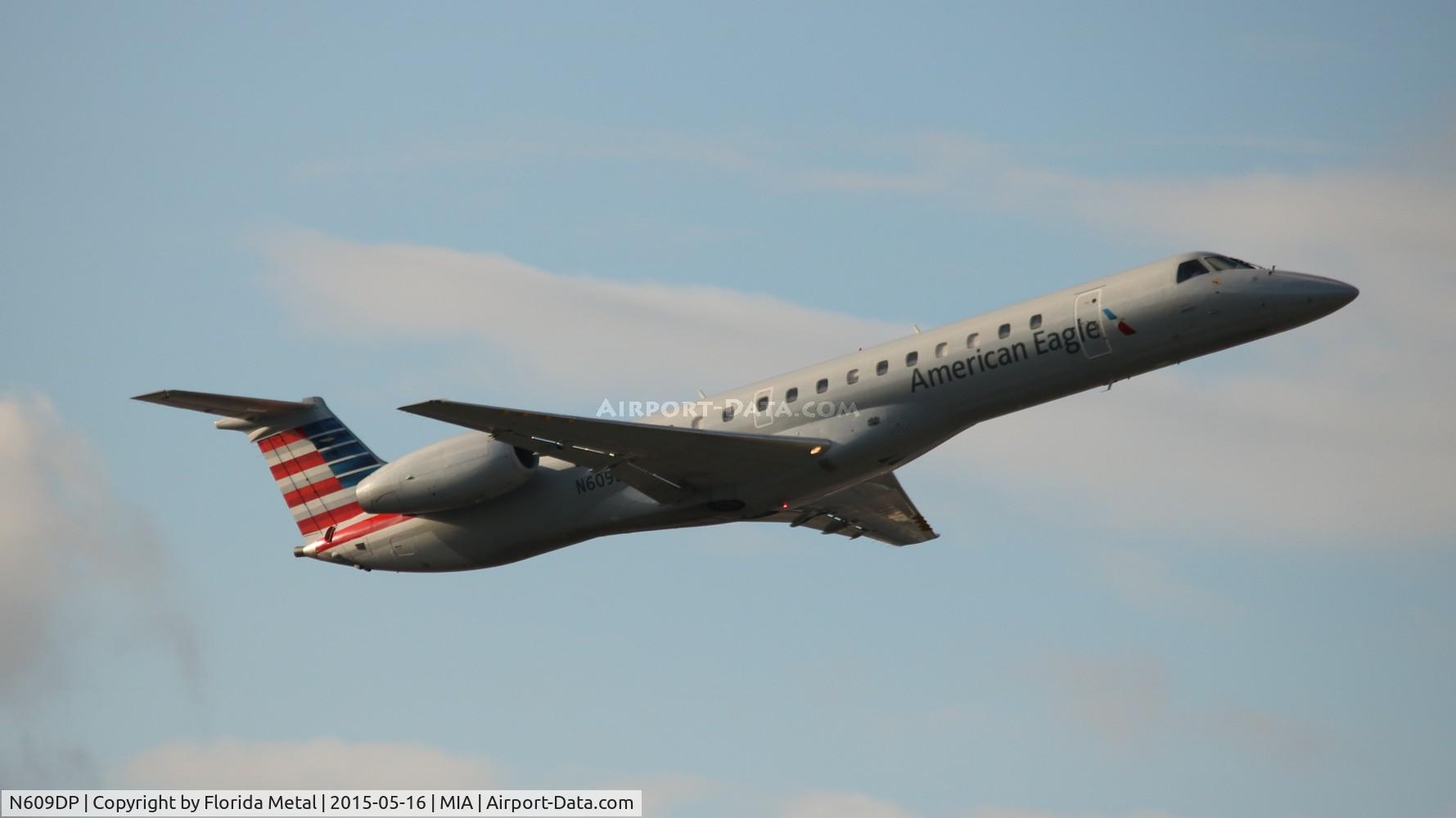 N609DP, 1998 Embraer ERJ-145LR (EMB-145LR) C/N 145069, American Eagle