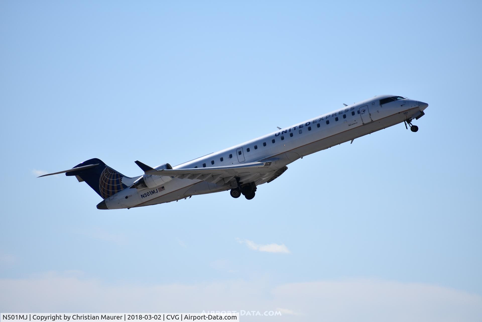 N501MJ, 2002 Canadair CL-600-2C10 Regional Jet CRJ-700 C/N 10047, Mesa CRJ-700