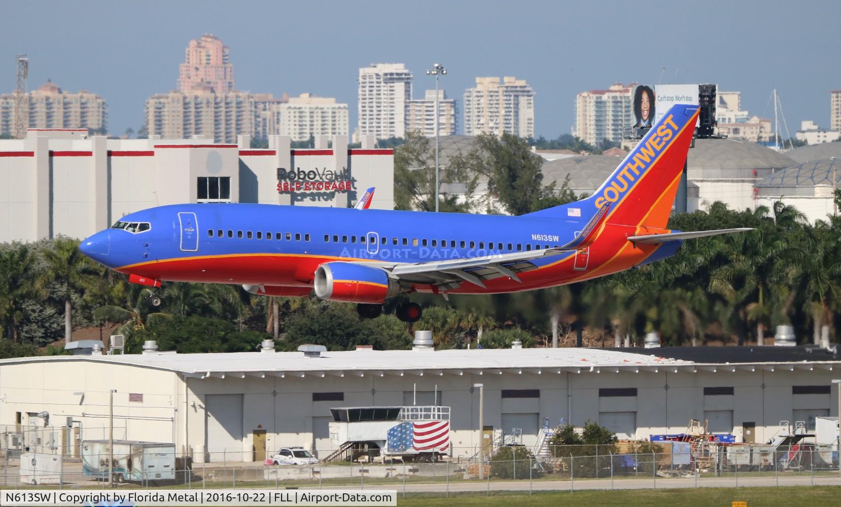N613SW, 1995 Boeing 737-3H4 C/N 27931, Southwest