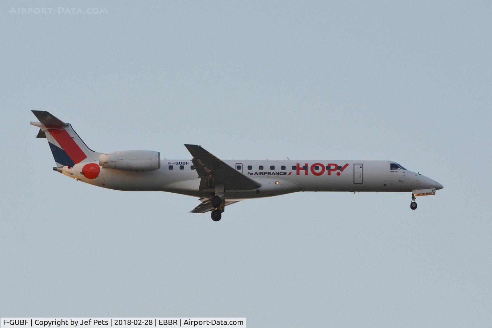 F-GUBF, 2002 Embraer EMB-145MP (ERJ-145MP) C/N 145669, Final to rwy 07L.