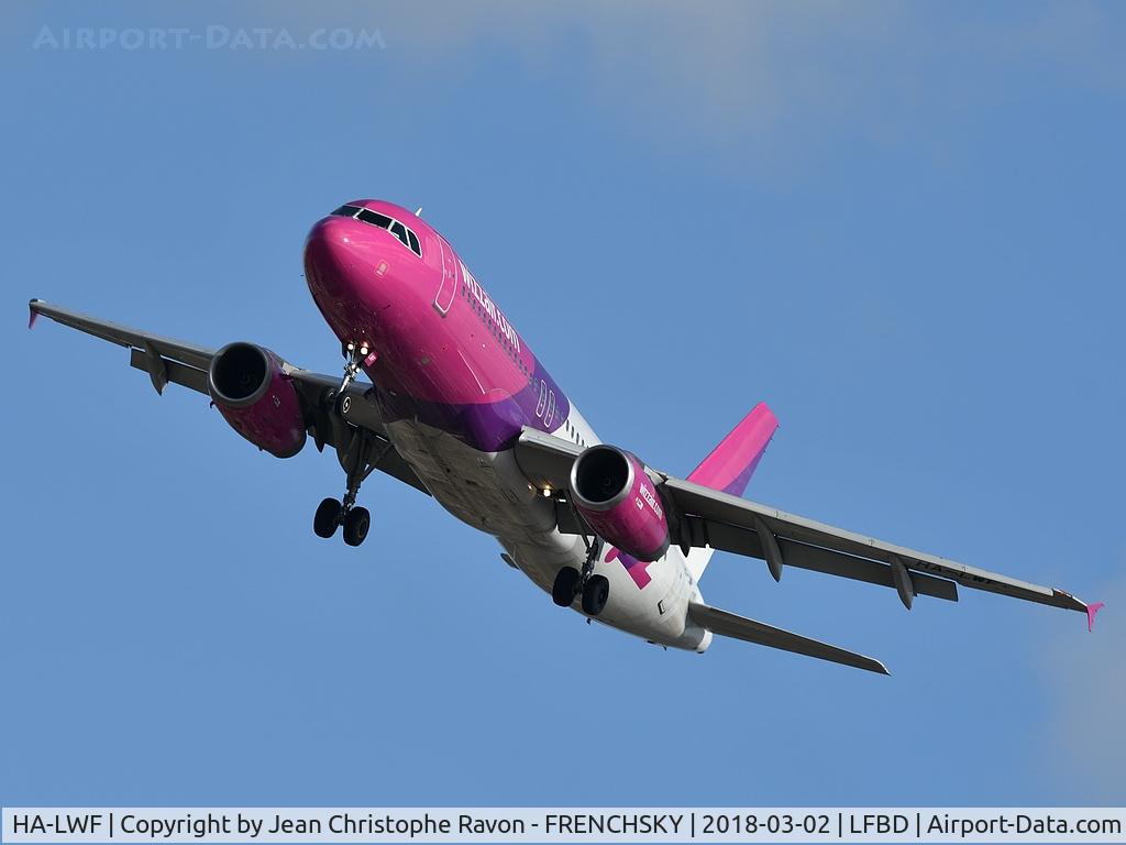 HA-LWF, 2008 Airbus A320-232 C/N 3562, WIZZ landing runway 23