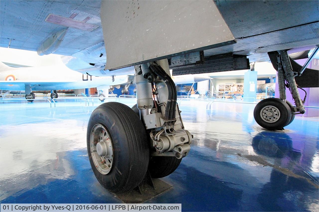 01, 1965 Dassault Mirage III.V C/N 01, Dassault Mirage III.V, Main landing gear close up view, Air & Space Museum Paris-Le Bourget (LFPB)