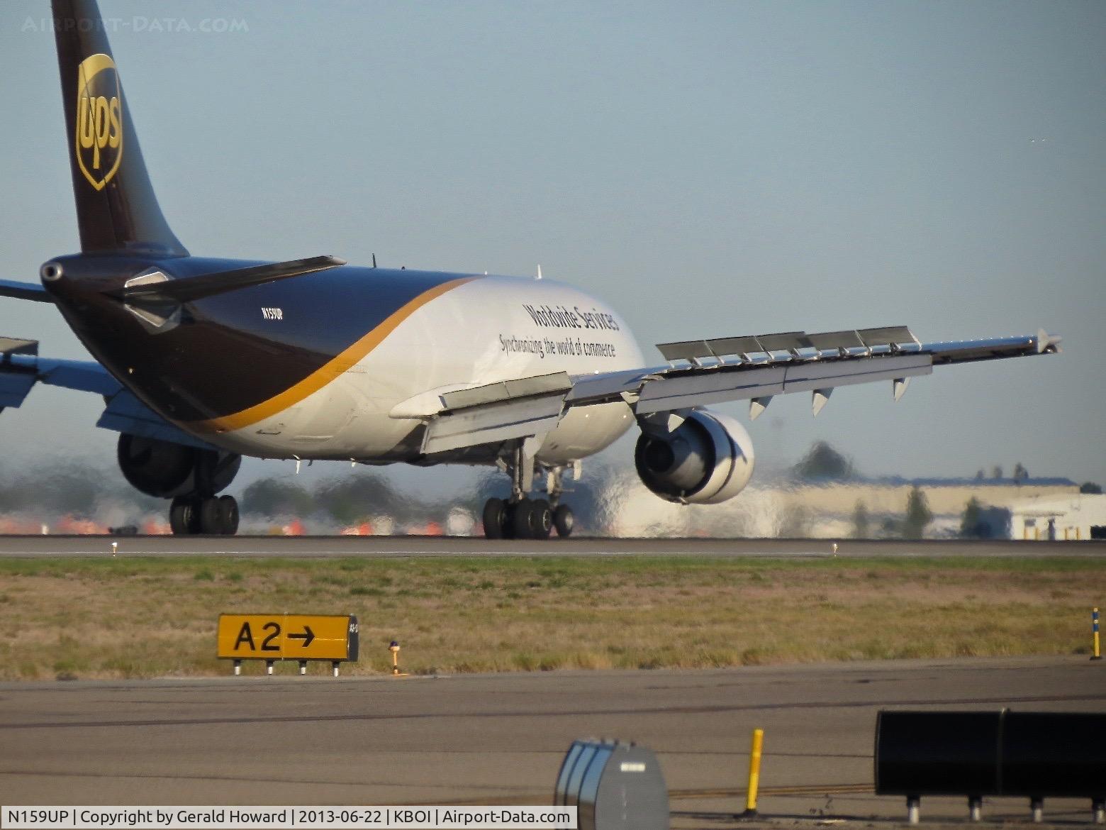 N159UP, 2004 Airbus A300F4-622R C/N 0848, Landing roll out on RWY 28R.