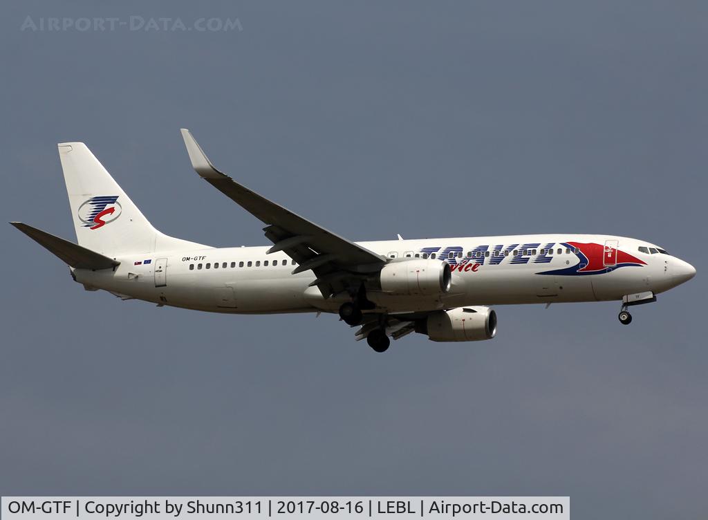 OM-GTF, 1998 Boeing 737-86J C/N 28070, Landing rwy 07L