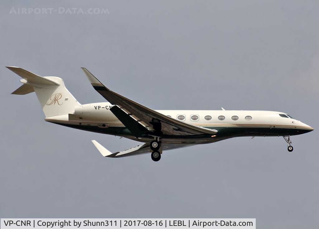 VP-CNR, 2006 Gulfstream Aerospace GV-SP (G550) C/N 5113, Landing rwy 07L