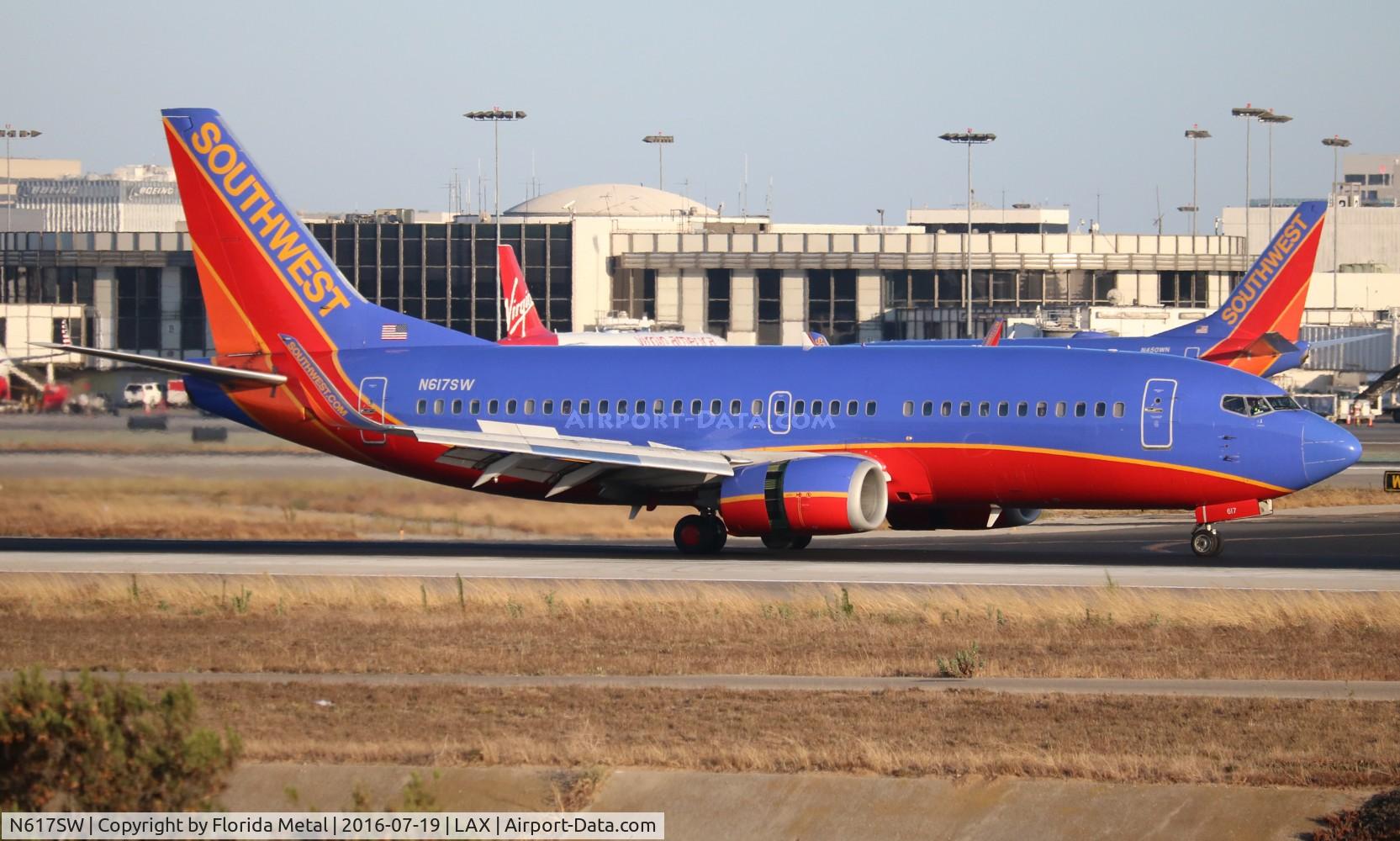 N617SW, 1995 Boeing 737-3H4 C/N 27700, Southwest
