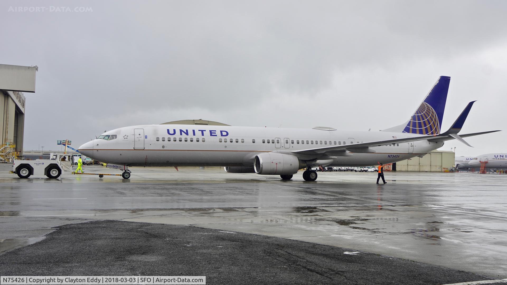 N75426, 2008 Boeing 737-924/ER C/N 31622, SFO 2018.