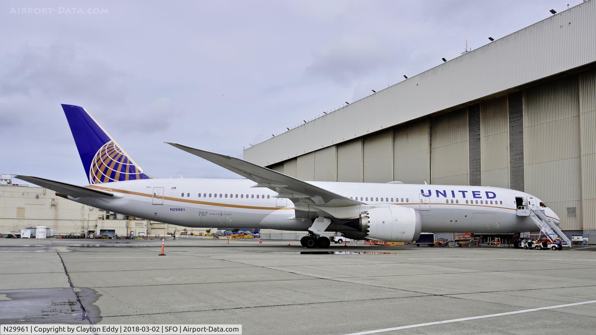 N29961, 2015 Boeing 787-9 Dreamliner Dreamliner C/N 37811, SFO 2018.