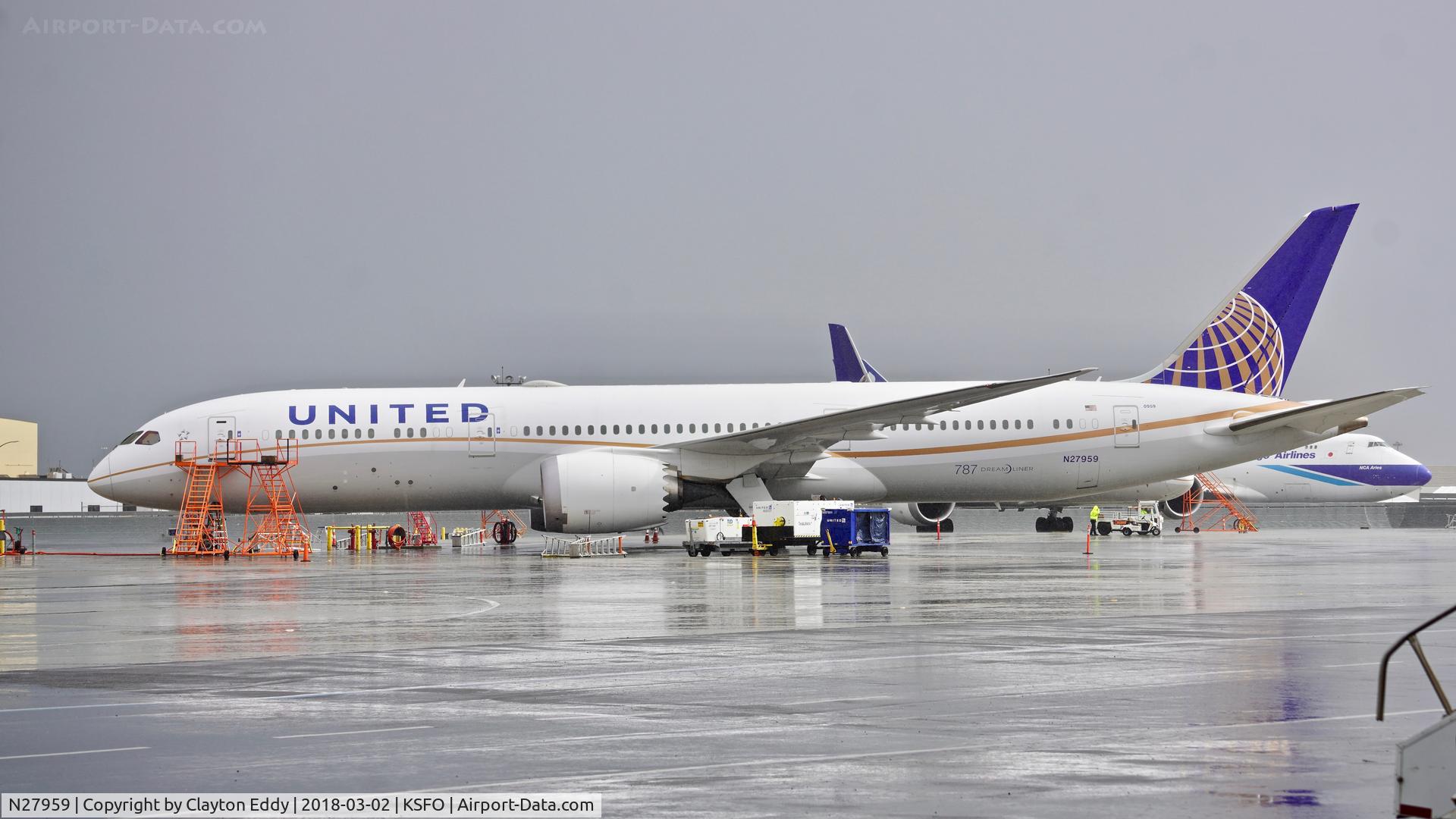 N27959, 2015 Boeing 787-9 Dreamliner C/N 36407, SFO in the rain 2018.