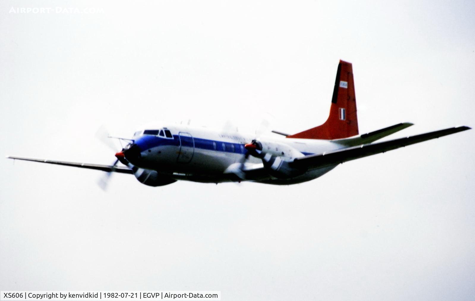 XS606, 1966 Hawker Siddeley HS-780 Andover C1 C/N Set 13/BN1, Arriving at Middle Wallop from Boscombe Down.