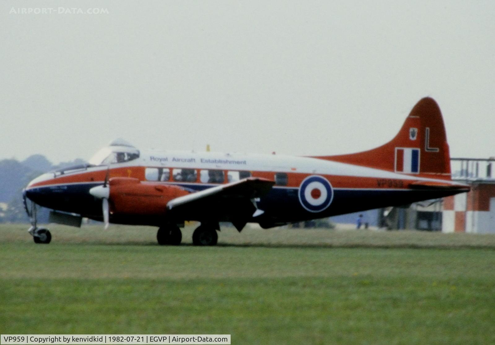 VP959, 1948 De Havilland DH-104 Devon C.2 C/N 04088, Arriving at Middle Wallop from Farnborough.