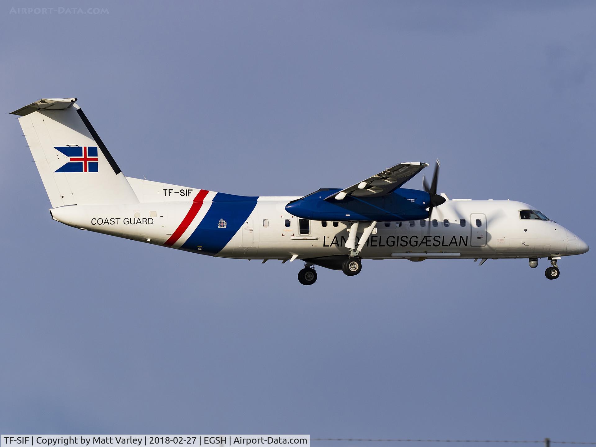 TF-SIF, 2008 De Havilland Canada DHC-8-314 Dash 8 C/N 660, Landing