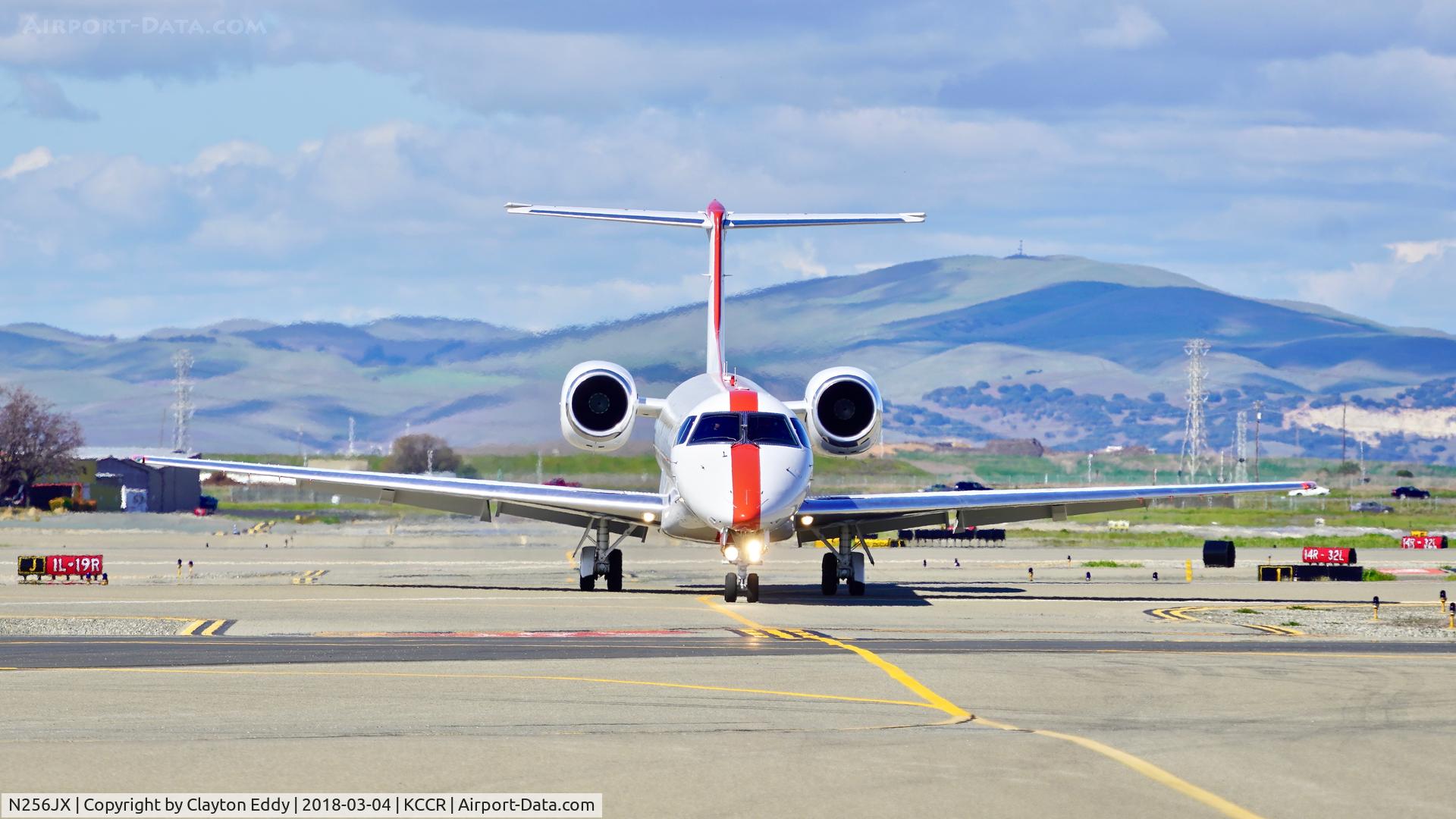 N256JX, 2000 Embraer ERJ-135LR (EMB-135LR) C/N 145211, Buchanan Field Concord California 2018.