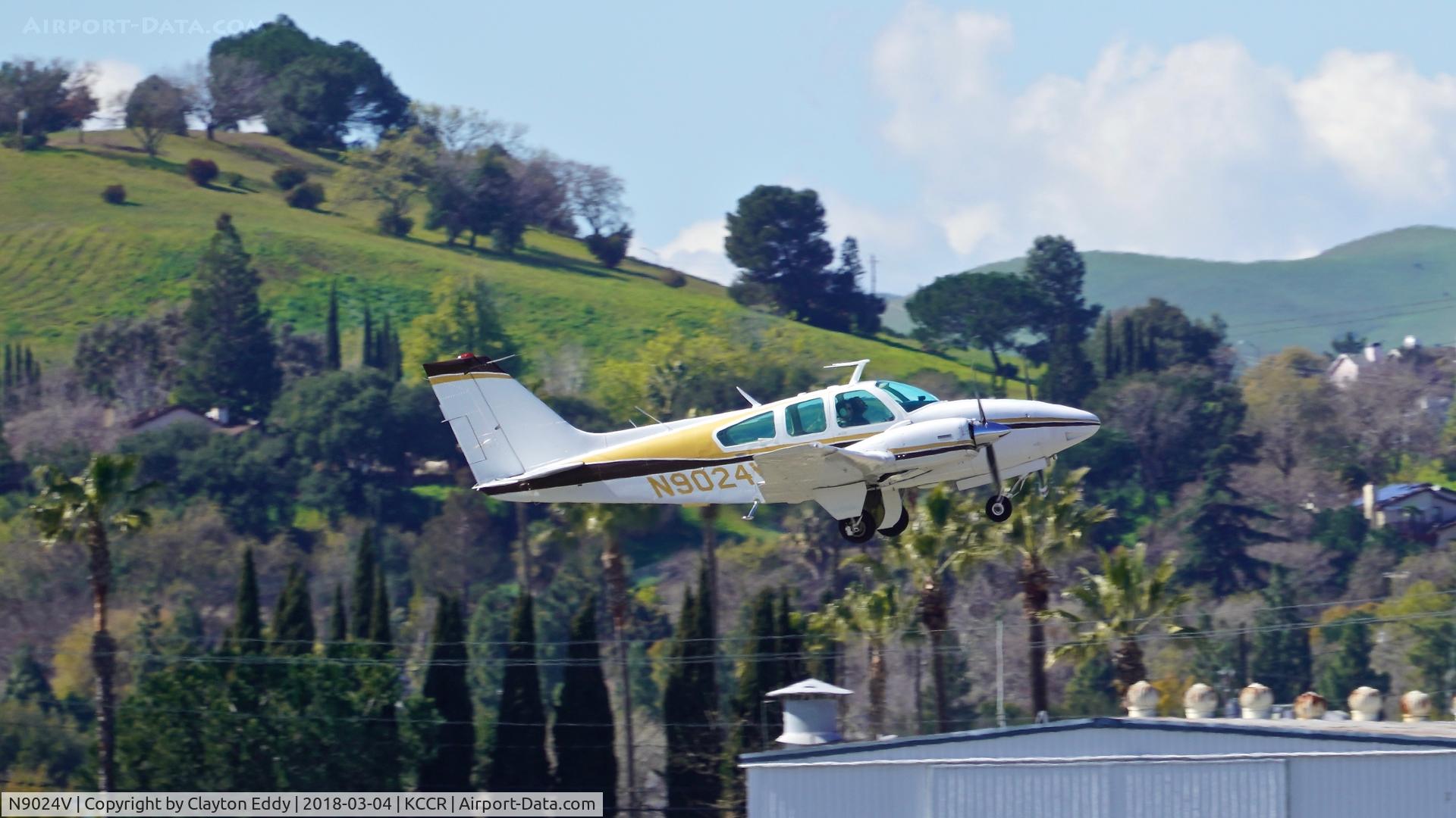 N9024V, 1971 Beech E-55 Baron C/N TE-837, Buchanan Field Concord California 2018.