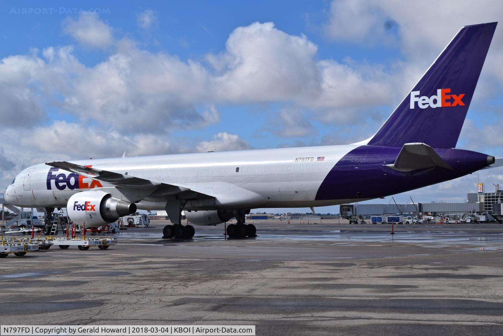 N797FD, 1996 Boeing 757-222F C/N 28143, Parked on the Fed Ex ramp.