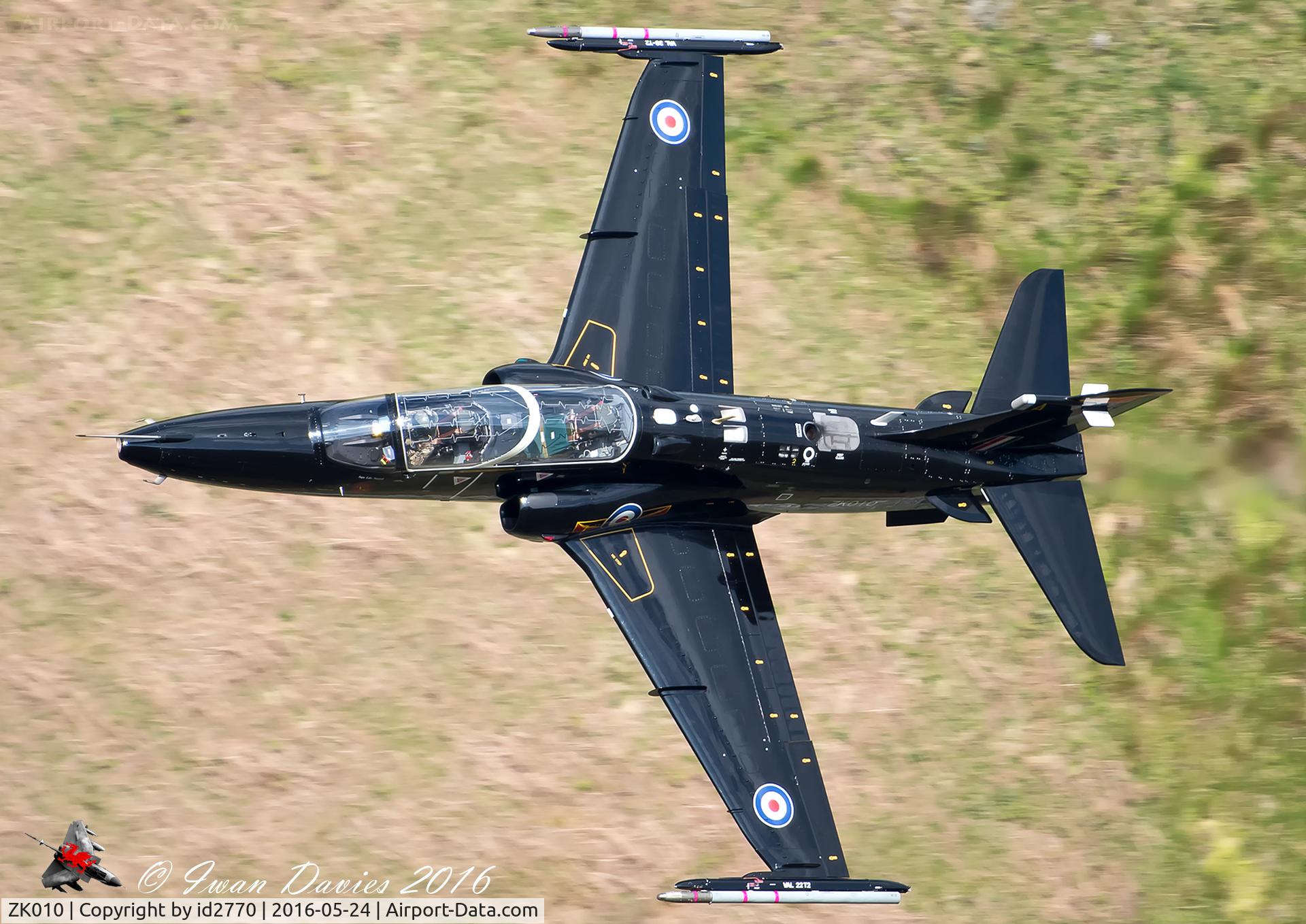 ZK010, 2005 British Aerospace Hawk T2 C/N RT001/1239, Photographed in LFA7