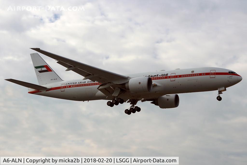 A6-ALN, 1999 Boeing 777-2AN/ER C/N 29953, Landing