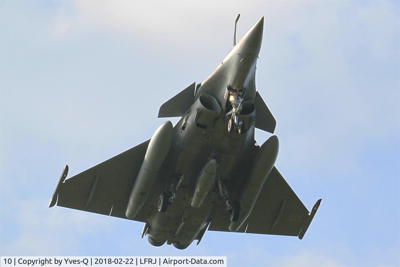 10, 2002 Dassault Rafale M C/N 10, Dassault Rafale M, Short approach rwy 08, Landivisiau Naval Air Base (LFRJ)