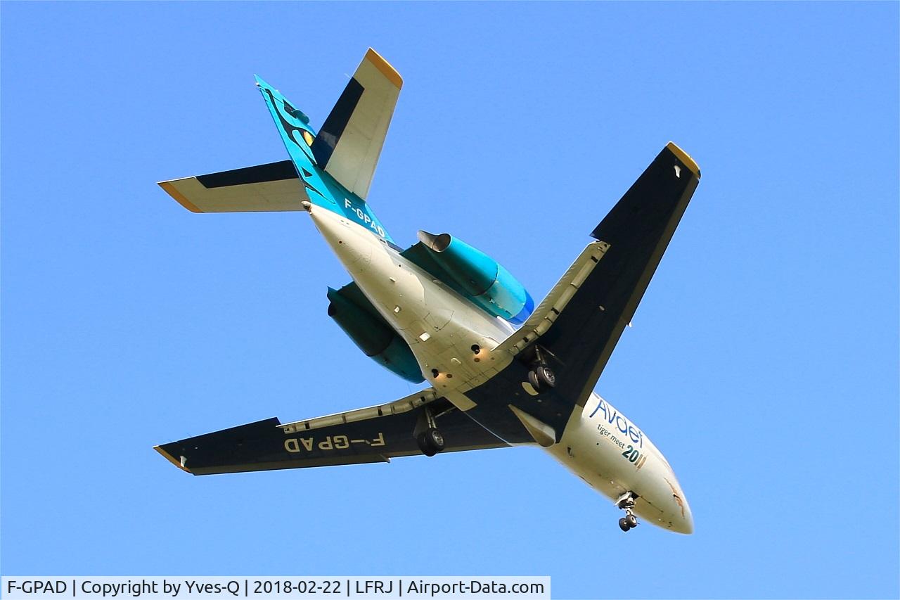 F-GPAD, 1973 Dassault Falcon (Mystere) 20E C/N 280, Dassault Falcon 20C, Short approach rwy 08, Landivisiau Naval Air Base (LFRJ)