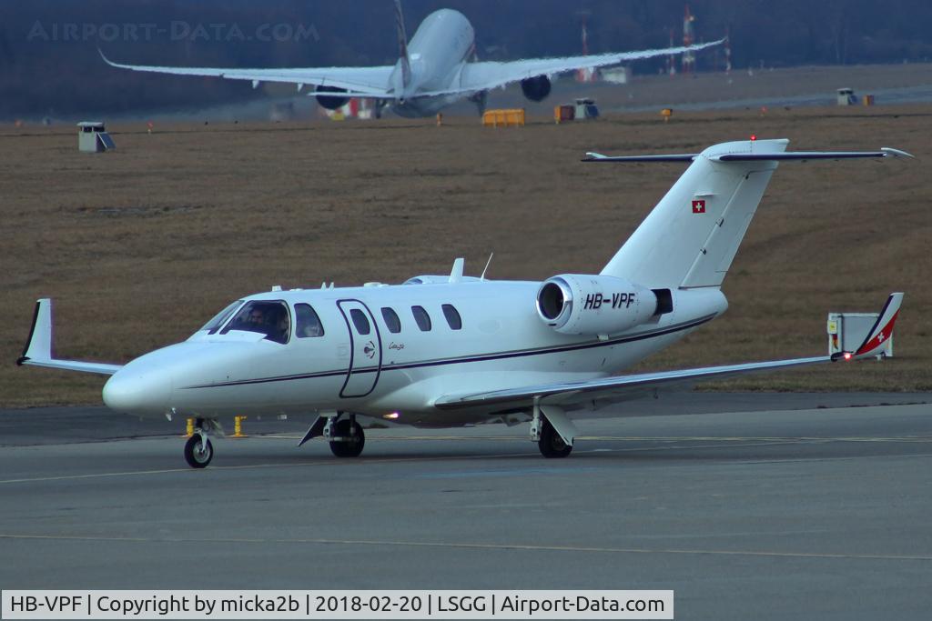 HB-VPF, 1993 Cessna 525 CitationJet C/N 525-0044, Taxiing