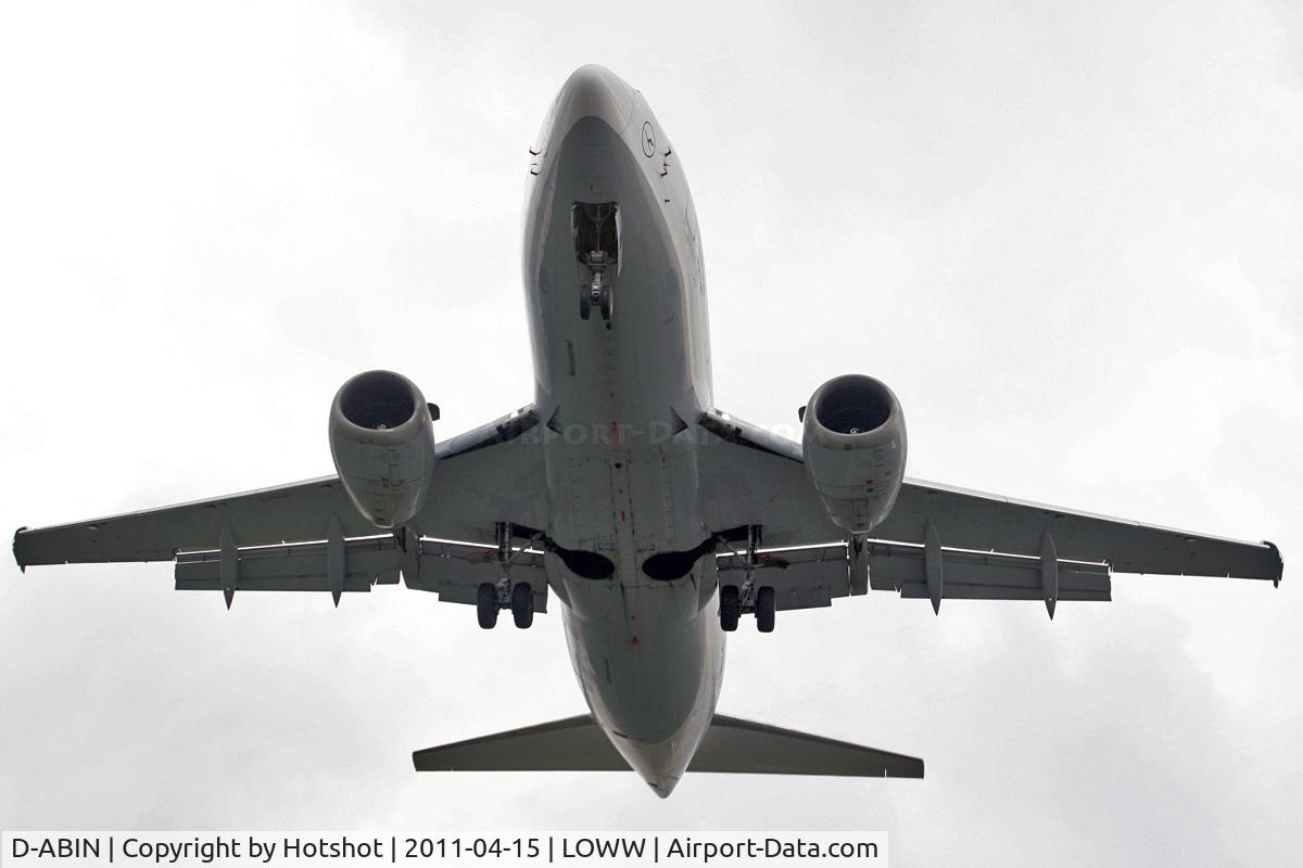 D-ABIN, 1991 Boeing 737-530 C/N 24938, Passing overhead