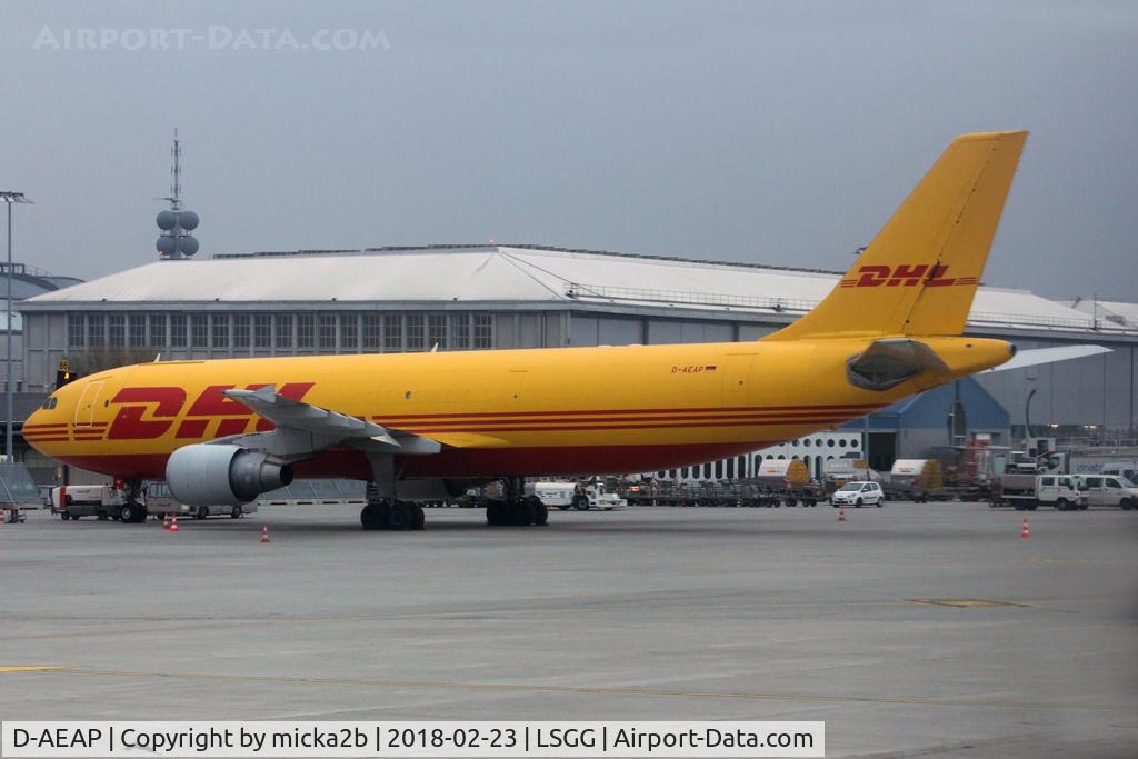 D-AEAP, 1994 Airbus A300B4-622R(F) C/N 724, Parked