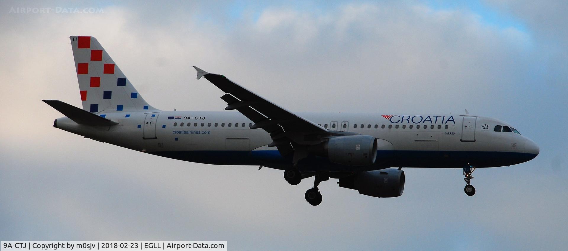 9A-CTJ, 1999 Airbus A320-214 C/N 1009, Taken from the grass verge on 29L threshold