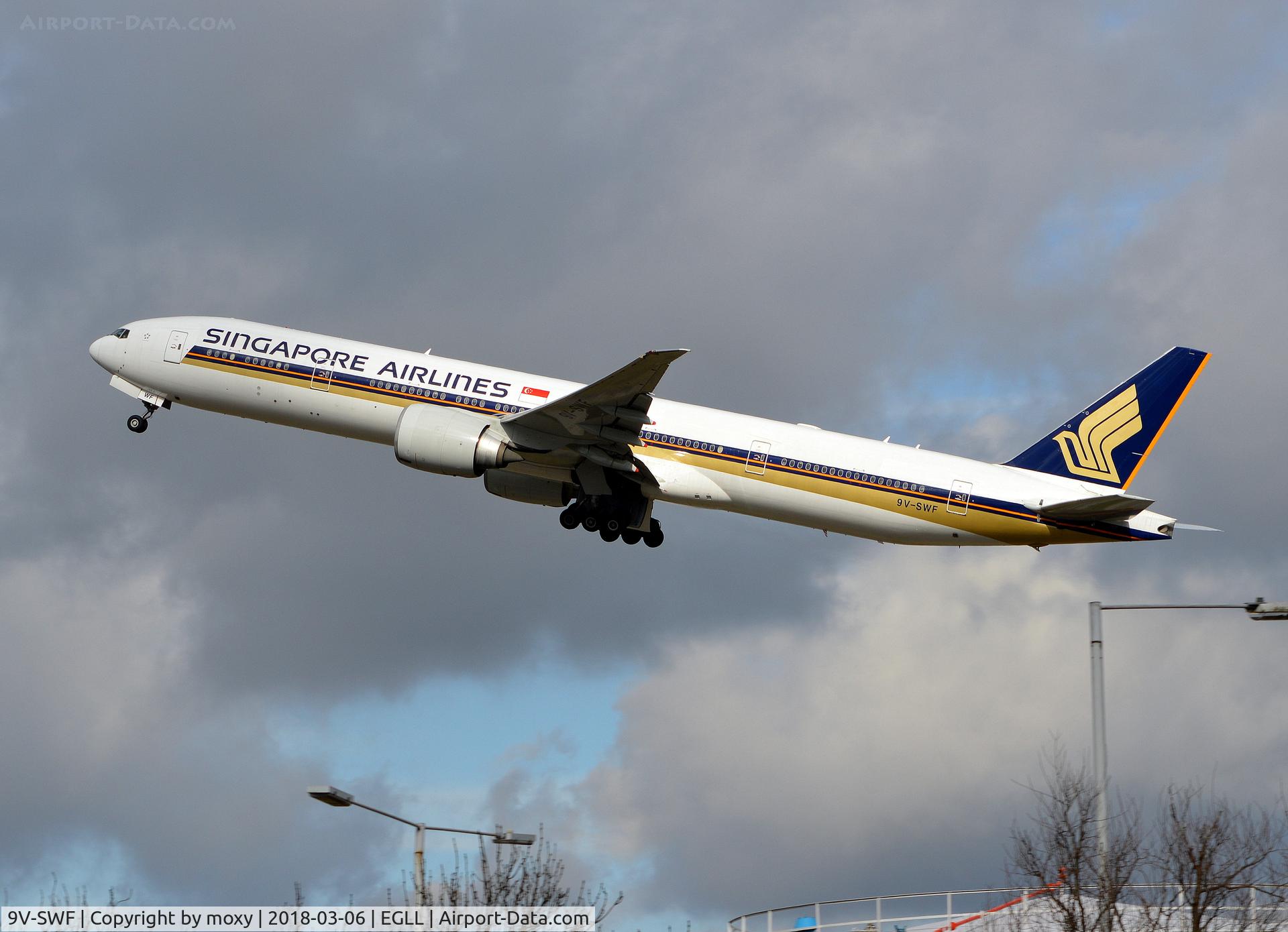 9V-SWF, 2006 Boeing 777-312/ER C/N 34571, Boeing 777-312/ER departing London Heathrow.