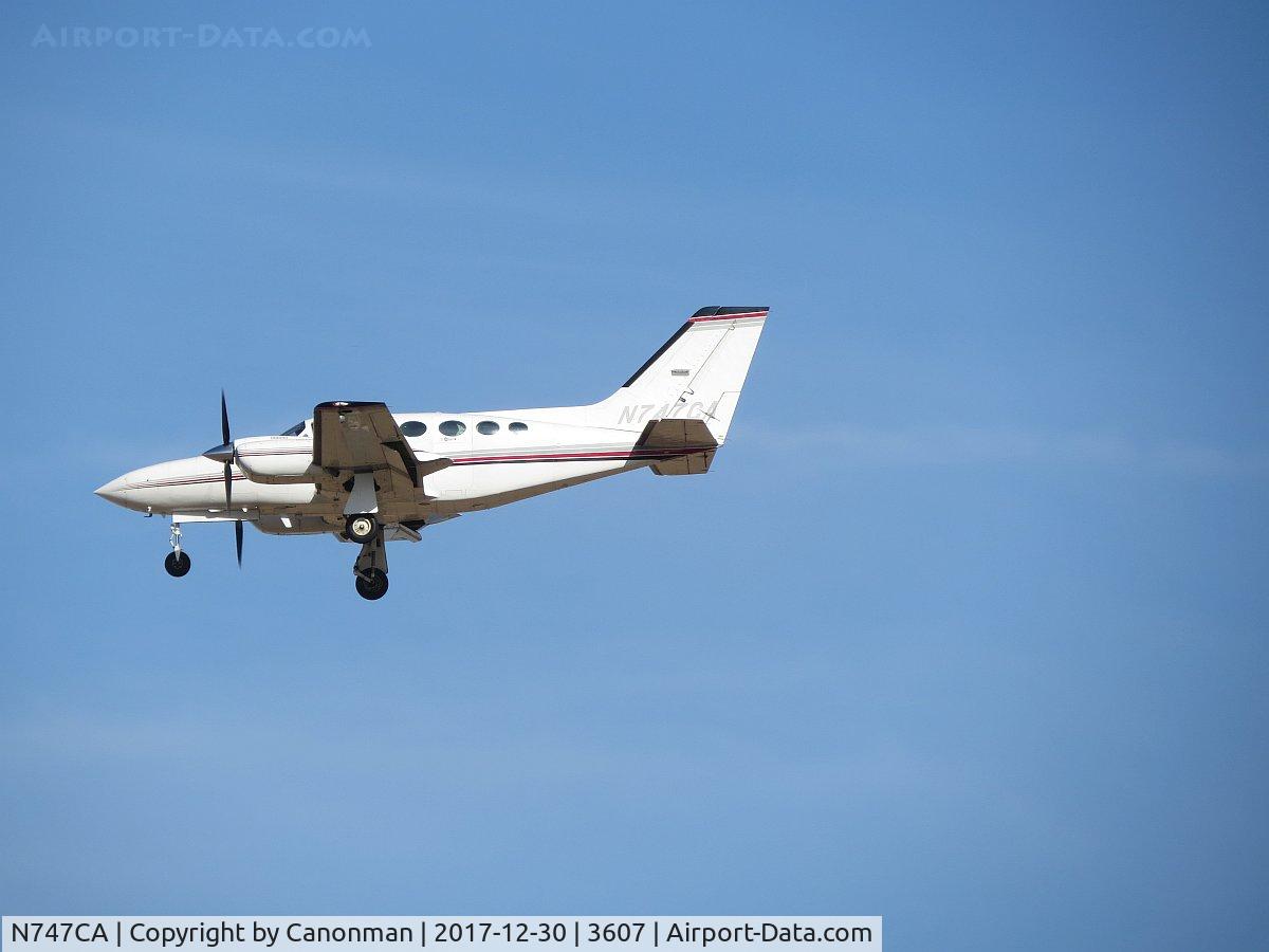 N747CA, Cessna 421C Golden Eagle C/N 421C0850, Landing