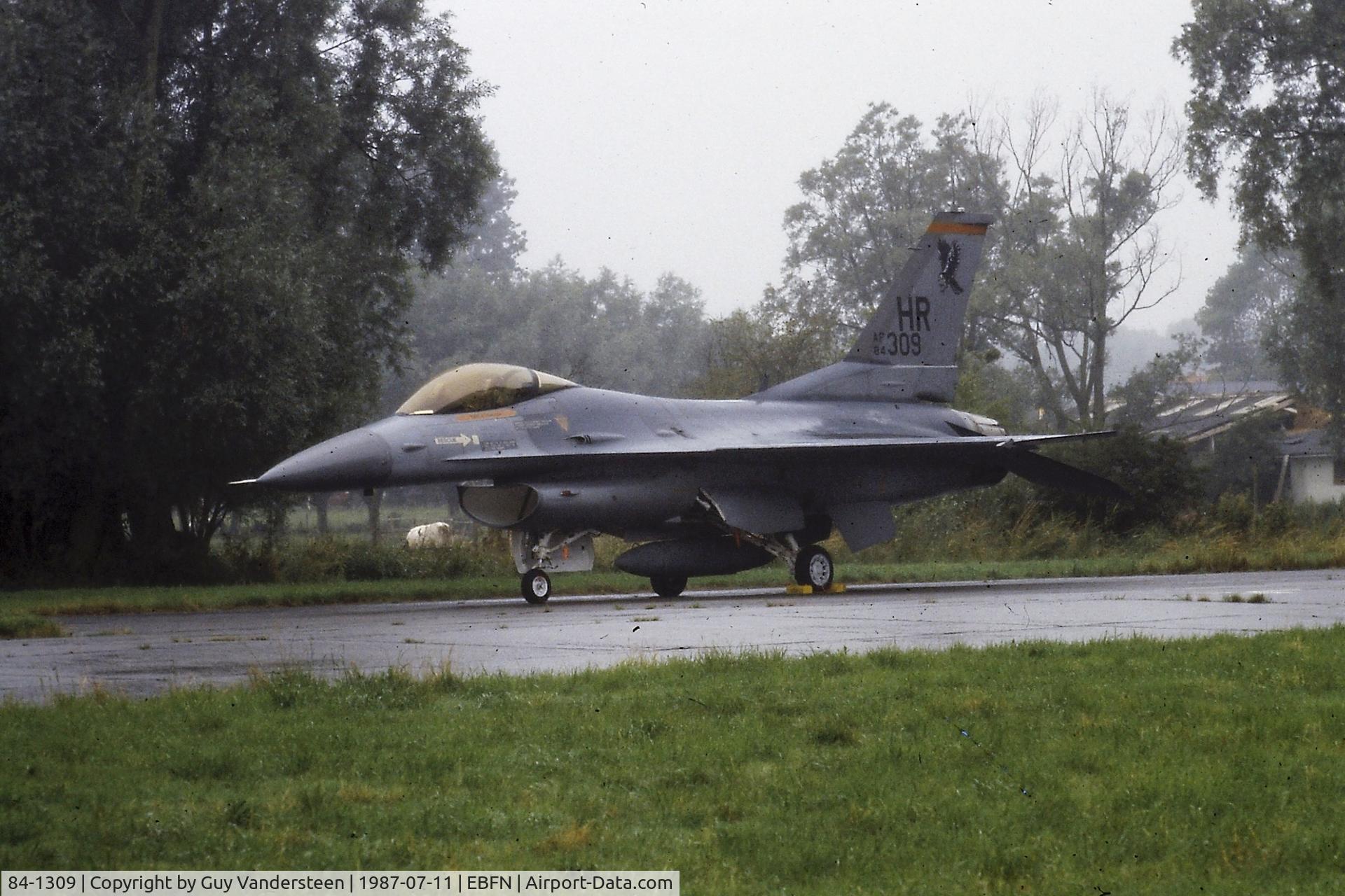 84-1309, 1984 General Dynamics F-16C-25-CF C/N 5C-146, Koksijde airshow 1987 USAFE F-16C 84-1309 313 TFS Hahn AFB