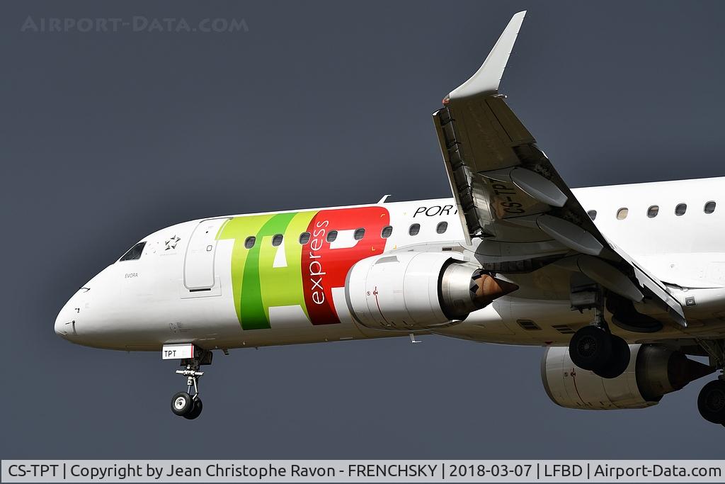 CS-TPT, 2011 Embraer 190LR (ERJ-190-100LR) C/N 19000495, TP413 from Nantes to Lisbone