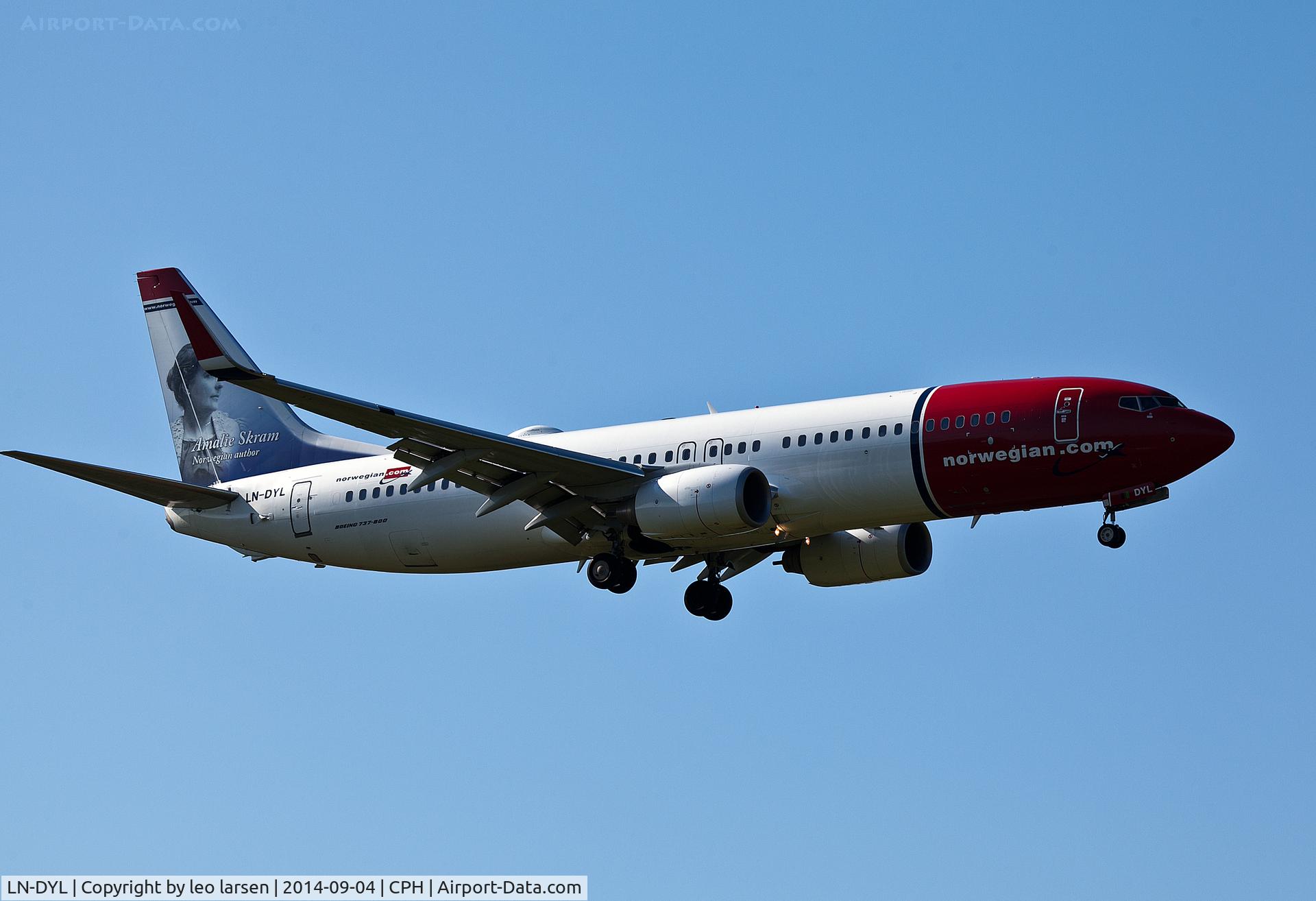 LN-DYL, 2011 Boeing 737-8JP C/N 40867, Copenhagen 4.9.2014