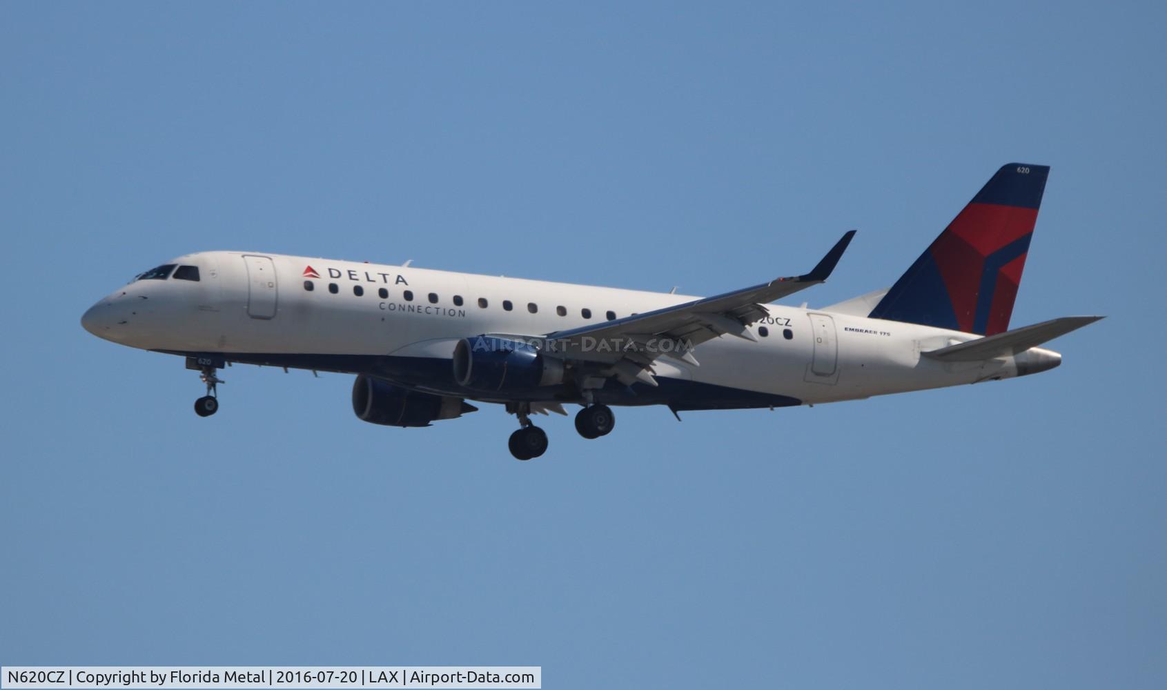 N620CZ, 2008 Embraer 175LR (ERJ-170-200LR) C/N 17000214, Delta Connection
