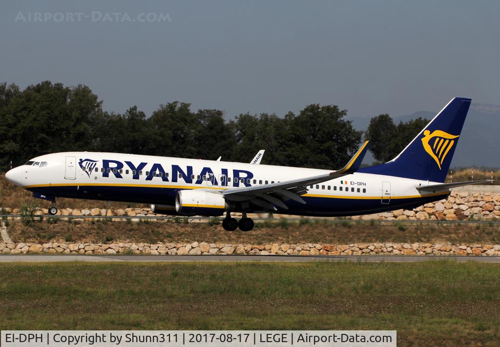 EI-DPH, 2007 Boeing 737-8AS C/N 33624, Landing rwy 20