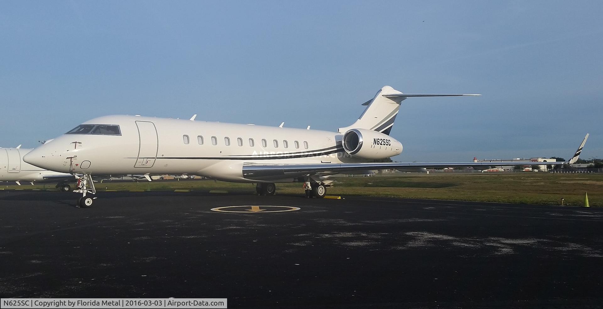 N625SC, 2002 Bombardier BD-700-1A10 Global Express C/N 9108, Global Express
