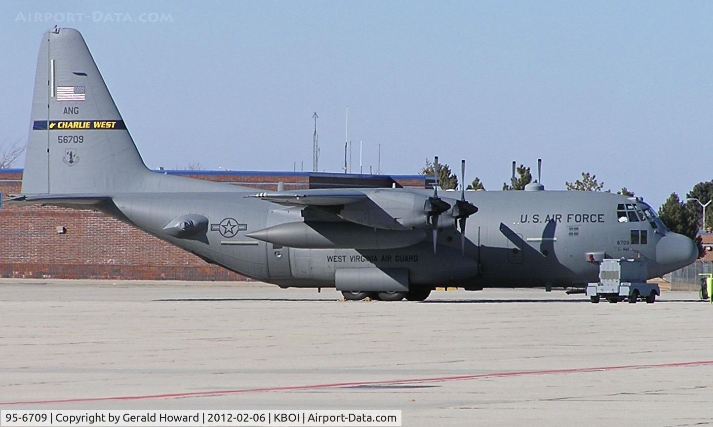 95-6709, 1995 Lockheed C-130H Hercules C/N 382-5417, Parked on the Idaho ANG ramp.  West Virginia ANG.