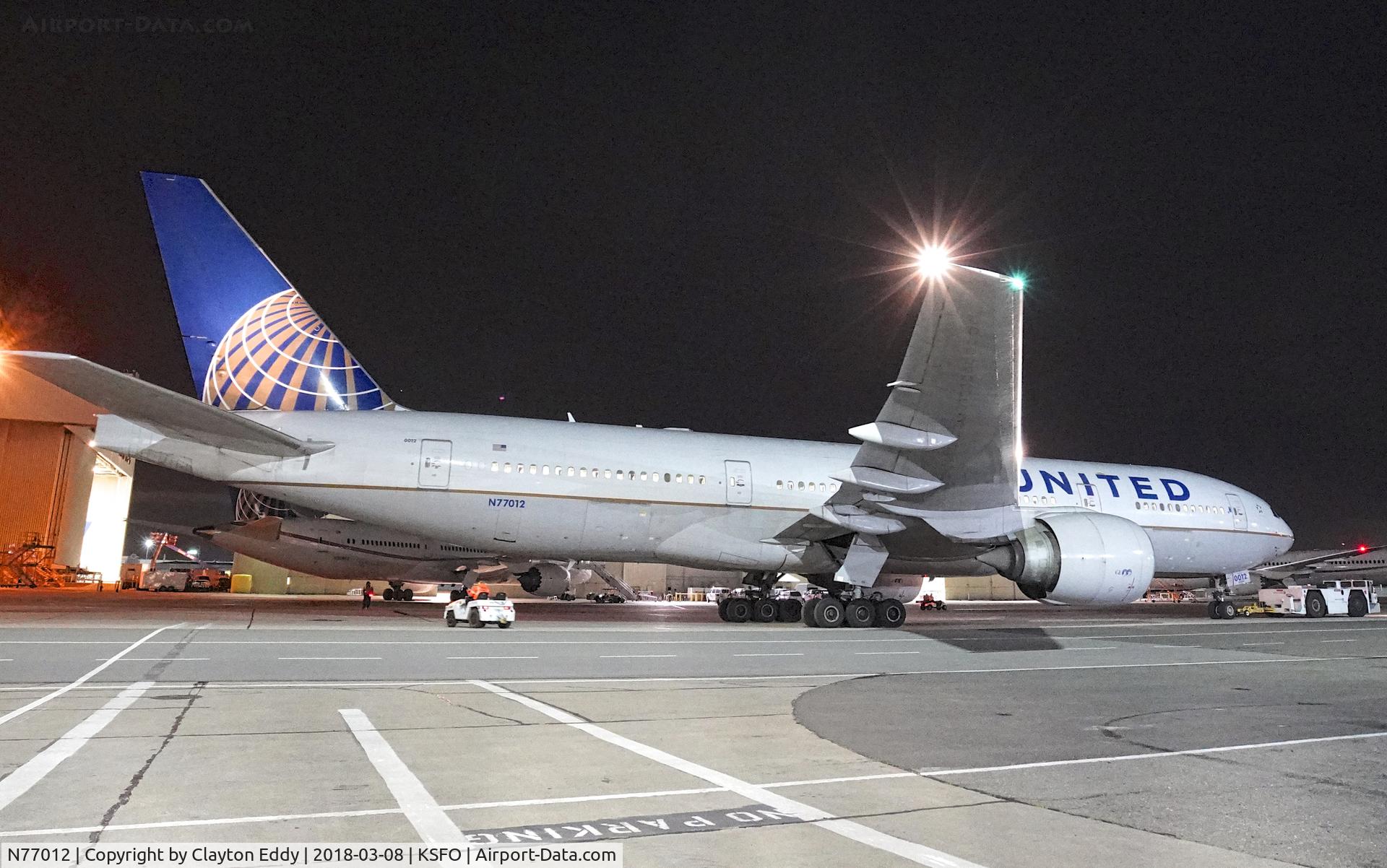 N77012, 1999 Boeing 777-224 C/N 29860, SFO 2018.