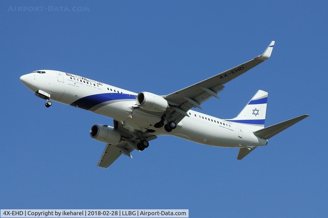 4X-EHD, 2015 Boeing 737-958/ER C/N 41555, Flight from Warsaw on landing path to runway 30.