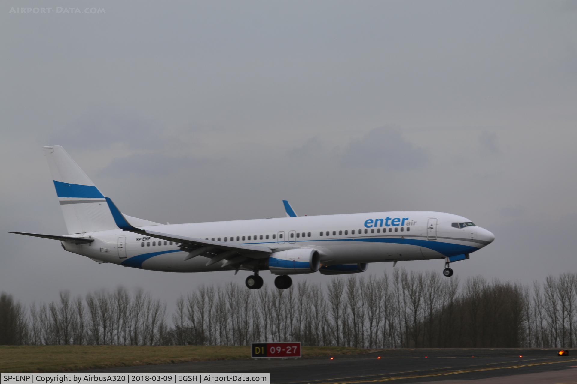 SP-ENP, 2000 Boeing 737-8AS C/N 29923, Landing on Rwy 09 at Norwich
