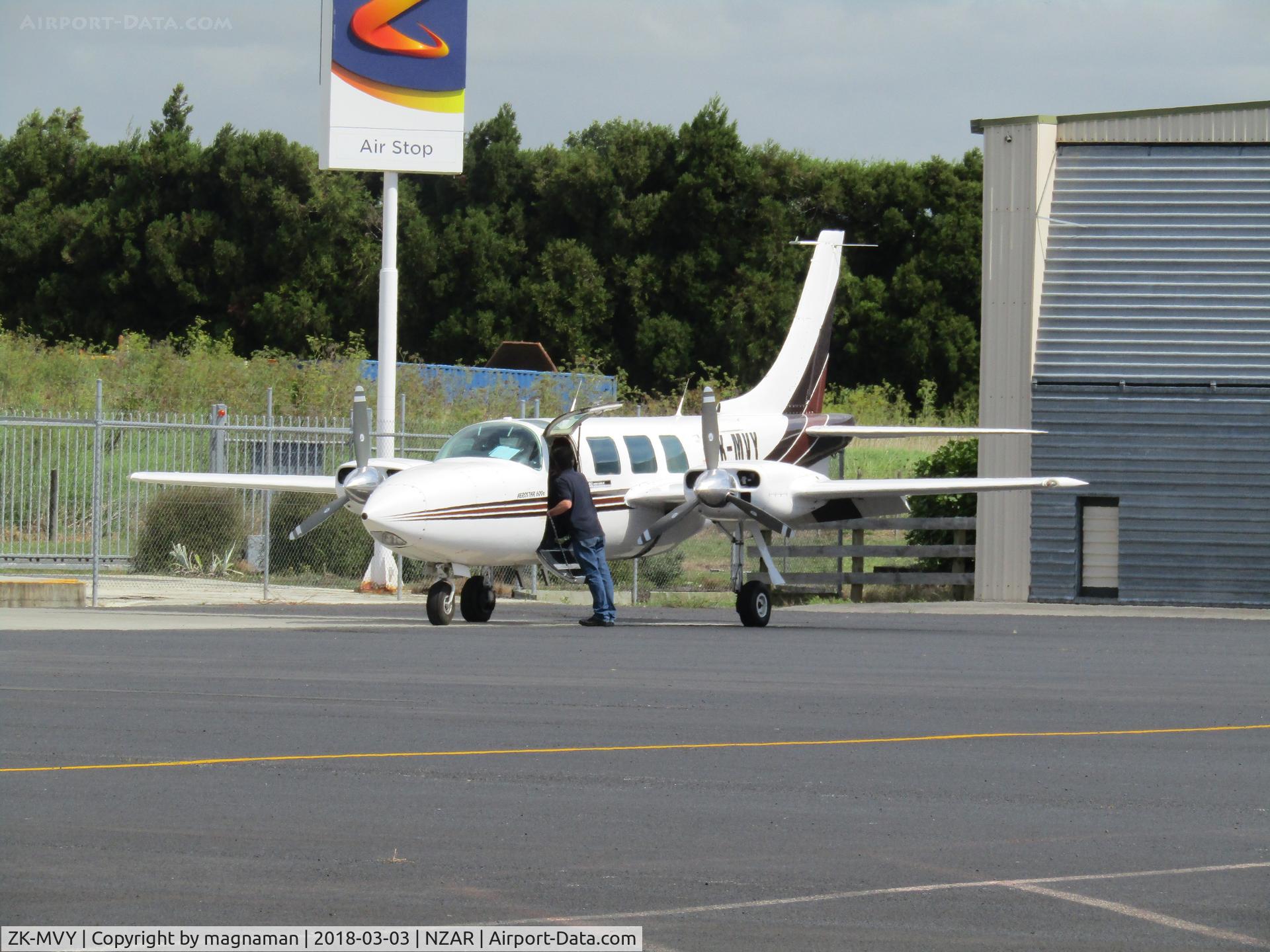 ZK-MVY, Piper PA-60-600A Aerostar C/N 60-0649-7961206, still going strong - lovely looking twin
