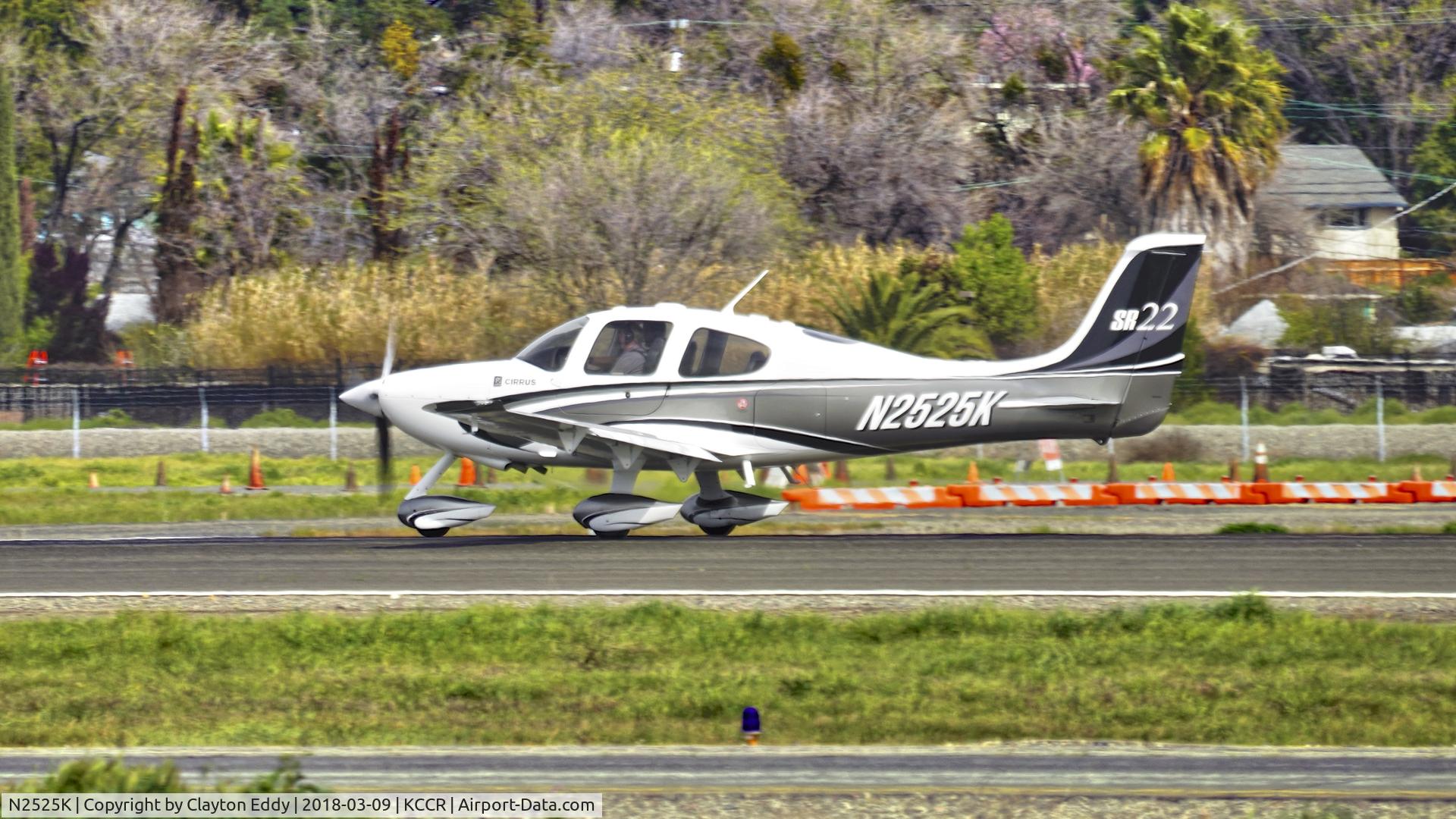 N2525K, 2004 Cirrus SR22 G2 C/N 0890, Buchanan Field Concord California 2018.