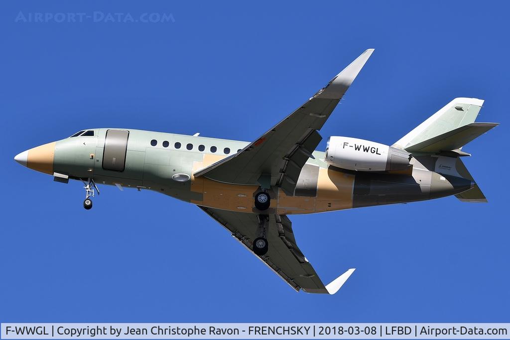 F-WWGL, 2018 Dassault Falcon 2000LXS C/N 343, MEDOC landing runway 23 after test flight